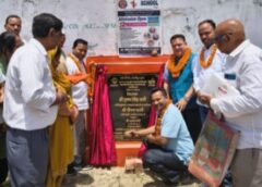 विभिन्न वार्डों में करोड़ों की लागत से नालियों सहित बनने वाली 9 सड़कों का महापौर ने किया शिलान्यास
