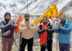 वरिष्ठ कांग्रेसी नेता शिवम् शर्मा के नेतृत्व में कांग्रेस कार्यकर्ताओं का एक दल कैलाश एवं पर्वत यात्रा पर रवाना