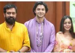 ‘कृष्णावतारम’ की स्टारकास्ट ने हरिद्वार-ऋषिकेश में लिया संतों का आशीर्वाद, गंगा आरती में हुए शामिल