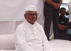 छात्र आंदोलन के समर्थन में अन्ना हजारे का मौन सत्याग्रह, पीएम मोदी को पत्र लिखकर संवाद और जवाबदेही की अपील