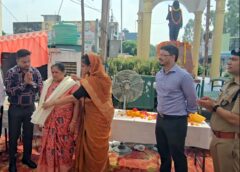पूर्व सैनिक कल्याण संगठन के सदस्यों ने ऑपरेशन विजय की सफलता का जश्न मनाया