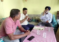 चोरी की घटना का विधायक ने लिया परिजनों से संज्ञान