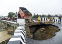 लोकार्पण के 17 दिन बाद ही धंसी नए पुल की एप्रोच रोड, मुख्यमंत्री बोले— गुणवत्ता से समझौता नहीं, दोषियों पर होगी कार्रवाई
