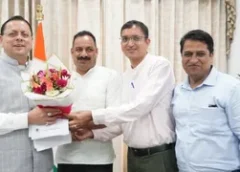 राजकीय शिक्षक संघ ने मुख्यमंत्री धामी से की मुलाकात, शिक्षकों की लंबित मांगों के समाधान का मिला आश्वासन