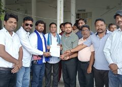 आजाद समाज पार्टी के राष्ट्रीय अध्यक्ष पर जानलेवा हमले के विरोध में पार्टी कार्यकर्ताओं ने प्रदर्शन कर एसडीएम को ज्ञापन सौंपा